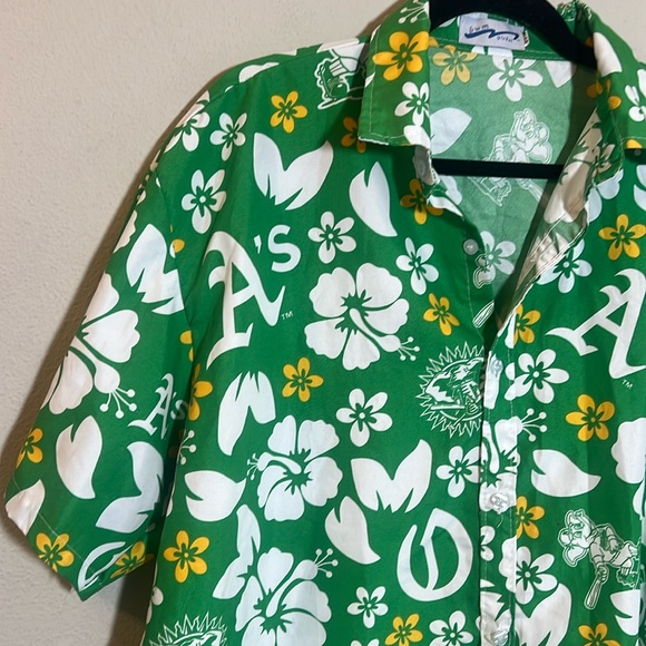 Oakland Athletics A’s Hawaiian Shirt Aloha Stadium Giveaway XL - Picture 2 of 4